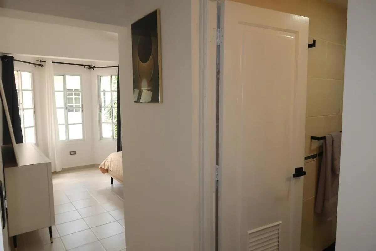Gorgeous 3 Bed 2 And A Half Bath Villa Nearby Beaches 푼타 카나 0*,
